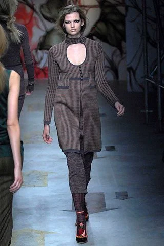 Look 25